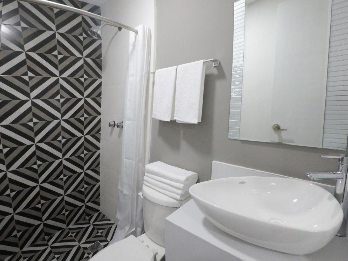 Casa Moderna Equipada Como En Pequeno Hotel Hab 4 Monterrey Bagian luar foto